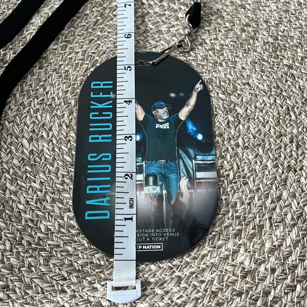 2 Autographed Darius Rucker Posters and VIP PASS - Picture 8 of 8